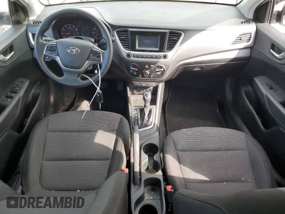 ✅ 2019 Hyundai Accent SE • VIN: 3KPC24A36KE053156 • Lot: 70648314. Wystawiony na Copart z przebiegiem 61 297 mil mil. Skorzystaj z bezpłatnego archiwum sprzedaży aukcyjnych z USA i zobacz szczegółowy raport historii pojazdu na DreamBid. Zdjęcie 8.