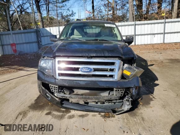 ✅ 2013 Ford Expedition Max Limited • VIN: 1FMJK1K5XDEF21521 • Lot: 85710414. Wystawiony na Copart z przebiegiem 211 737 mil. Bezpłatny archiwum sprzedaży aukcyjnych z USA i szczegółowy raport historii pojazdu na DreamBid. Zdjęcie 5.