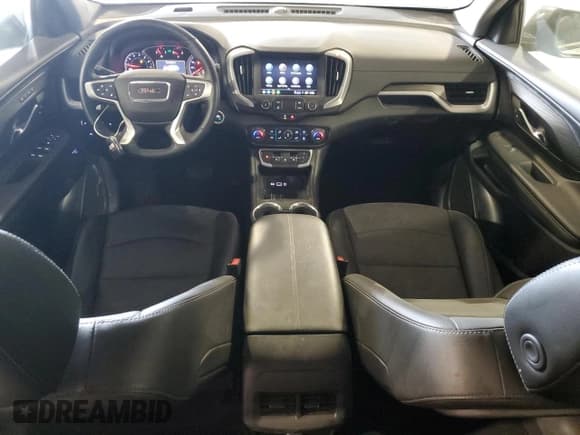 ✅ 2024 GMC Terrain SLT • VIN: 3GKALVEG4RL338312 • Lot: 55996795. Wystawiony na Copart z przebiegiem 28 374 mil. Bezpłatny archiwum sprzedaży aukcyjnych z USA i szczegółowy raport historii pojazdu na DreamBid. Zdjęcie 8.