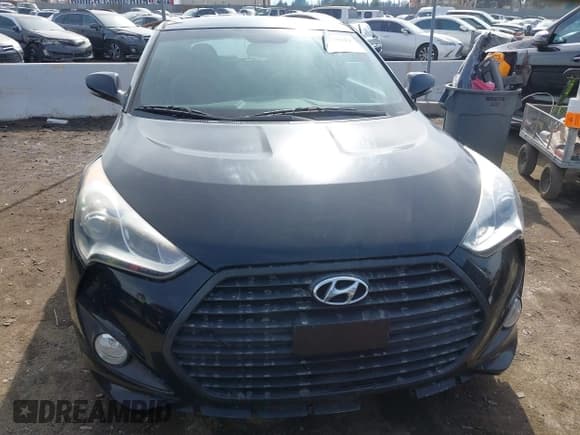 ✅ 2016 Hyundai Veloster Turbo • VIN: KMHTC6AE8GU255625 • Lot: 41479623. Wystawiony na IAAI z przebiegiem 94 011 mil. Bezpłatny archiwum sprzedaży aukcyjnych z USA i szczegółowy raport historii pojazdu na DreamBid. Zdjęcie 12.