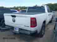 2021 Ram 1500 Tradesman z VIN 1C6SRFCT6MN817223, wystawiony jako IAAI lot #43365461 z przebiegiem 29 074 mil mil oraz . Historia ofert i sprzedaży dostępna na DreamBid. Obrazek 4.