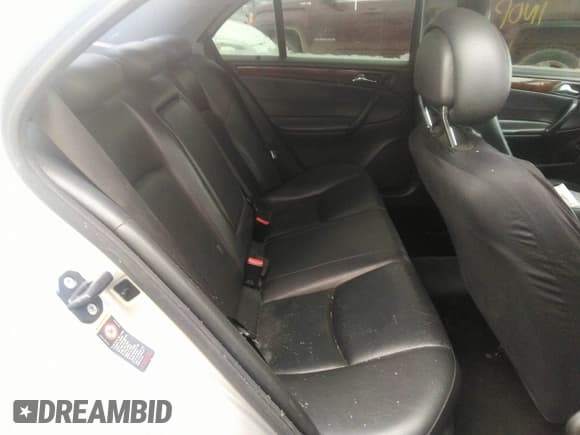 ✅ 2003 Mercedes-Benz C 240 • VIN: WDBRF61J13E012597 • Lot: 40471114. Wystawiony na IAAI z przebiegiem Nie podano. Bezpłatny archiwum sprzedaży aukcyjnych z USA i szczegółowy raport historii pojazdu na DreamBid. Zdjęcie 8.