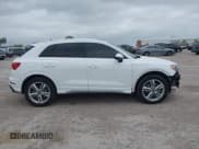 ✅ 2021 Audi Q3 S line Premium • VIN: WA1DECF31M1024386 • Lot: 42043662. Wystawiony na IAAI z przebiegiem 48 144 mil. Bezpłatny archiwum sprzedaży aukcyjnych z USA i szczegółowy raport historii pojazdu na DreamBid. Zdjęcie 13.