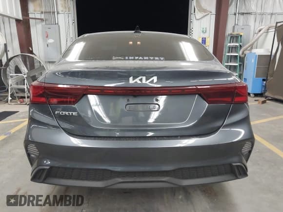 ✅ 2024 Kia Forte LXS • VIN: 3KPF24AD0RE730640 • Lot: 43505907. Listed on IAAI with 18,086 mi. Free auction sales archive from the USA and detailed vehicle history report at DreamBid. Image 16.