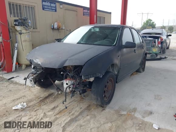 ✅ 2000 Volkswagen Jetta GLS • VIN: 3VWSE29MXYM049238 • Lot: 41906753. Listed on IAAI with Not provided. Free auction sales archive from the USA and detailed vehicle history report at DreamBid. Image 2.