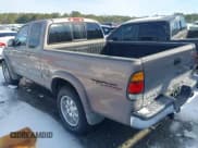 ✅ 2002 Toyota Tundra Limited • VIN: 5TBRT38152S280875 • Lot: 41387829. Listed on IAAI with 186,094 mi. Free auction sales archive from the USA and detailed vehicle history report at DreamBid. Image 3.