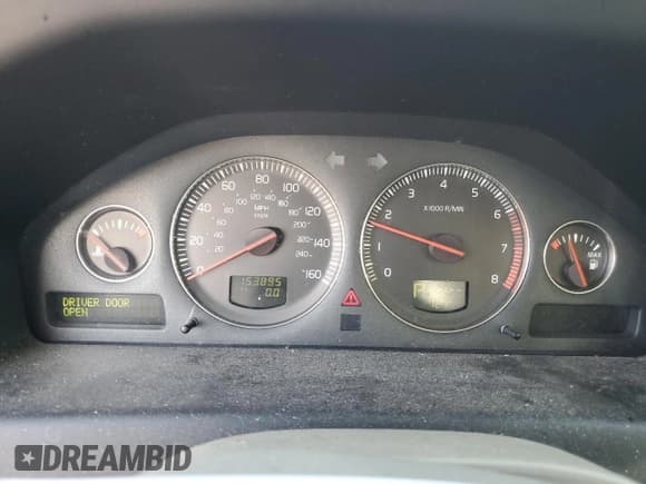 ✅ 2004 Volvo V70 • VIN: YV1SW61T942426583 • Лот: 68699624. Опубликован ранее на Copart с пробегом 153 895 миль. Бесплатный доступ к архиву аукционных продаж из США и подробный отчёт об истории автомобиля на DreamBid. Изображение 9.