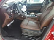 ✅ 2021 Alfa Romeo Stelvio • VIN: ZASPAKAN6M7D11261 • Лот: 68824005. Опубликован ранее на Copart с пробегом 29 891 миль. Бесплатный доступ к архиву аукционных продаж из США и подробный отчёт об истории автомобиля на DreamBid. Изображение 7.