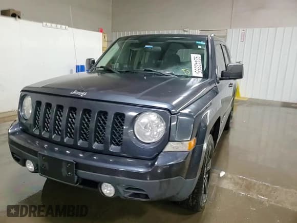✅ 2014 Jeep Patriot Latitude • VIN: 1C4NJRFB9ED688130 • Lot: 92442355. Listed on Copart with 101,730 mi. Free auction sales archive from the USA and detailed vehicle history report at DreamBid. Image 13.