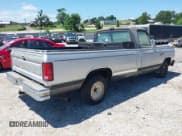 ✅ 1988 Dodge D/W 100 • VIN: 1B7FD04X8JS739662 • Lot: 42691327. Listed on IAAI with 16,355 mi. Free auction sales archive from the USA and detailed vehicle history report at DreamBid. Image 4.