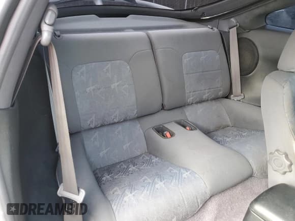 ✅ 1998 Mitsubishi Eclipse GS • VIN: 4A3AK44YXWE152916 • Lot: 84327974. Wystawiony na Copart z przebiegiem 115 415 mil. Bezpłatny archiwum sprzedaży aukcyjnych z USA i szczegółowy raport historii pojazdu na DreamBid. Zdjęcie 10.