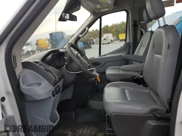 ✅ 2019 Ford Transit Passenger XL • VIN: 1FMZK1CM8KKA11997 • Lot: 86796554. Listed on Copart with 165,403 mi. Free auction sales archive from the USA and detailed vehicle history report at DreamBid. Image 7.