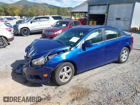 2012 Chevrolet Cruze 1LT z VIN 1G1PF5SC6C7111738, wystawiony jako IAAI lot #43431115 z przebiegiem 203 531 mil mil oraz . Historia ofert i sprzedaży dostępna na DreamBid. Obrazek 18.