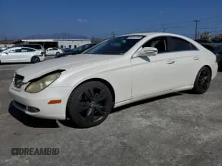 ✅ 2009 Mercedes-Benz CLS 550 • VIN: WDDDJ72XX9A142757 • Lot: 84751135. Listed on Copart with 151,380 mi. Free auction sales archive from the USA and detailed vehicle history report at DreamBid. Image 1.
