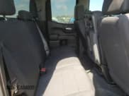 ✅ 2020 Chevrolet Silverado 1500 Custom • VIN: 1GCRWBEH0LZ235143 • Lot: 87469695. Wystawiony na Copart z przebiegiem 110 818 mil. Bezpłatny archiwum sprzedaży aukcyjnych z USA i szczegółowy raport historii pojazdu na DreamBid. Zdjęcie 10.