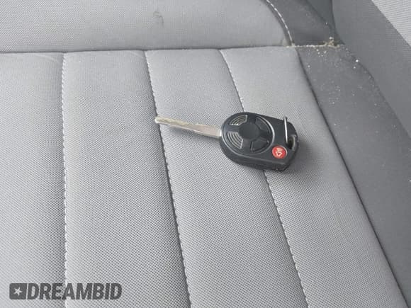 ✅ 2017 Ford Escape S • VIN: 1FMCU0F75HUE64892 • Lot: 43472779. Listed on IAAI with 118,571 mi. Free auction sales archive from the USA and detailed vehicle history report at DreamBid. Image 11.