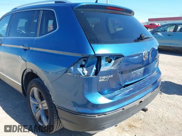 ✅ 2020 Volkswagen Tiguan SE • VIN: 3VV2B7AX0LM125607 • Lot: 43506953. Listed on IAAI with 80,746 mi. Free auction sales archive from the USA and detailed vehicle history report at DreamBid. Image 18.