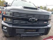 ✅ 2017 Chevrolet Silverado 2500HD LT • VIN: 1GC1KVEY7HF120235 • Lot: 43450105. Wystawiony na IAAI z przebiegiem 110 417 mil. Bezpłatny archiwum sprzedaży aukcyjnych z USA i szczegółowy raport historii pojazdu na DreamBid. Zdjęcie 12.