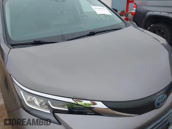 ✅ 2021 Toyota Sienna LE • VIN: 5TDKRKEC4MS016203 • Lot: 43384218. Wystawiony na IAAI z przebiegiem 109 550 mil. Bezpłatny archiwum sprzedaży aukcyjnych z USA i szczegółowy raport historii pojazdu na DreamBid. Zdjęcie 6.