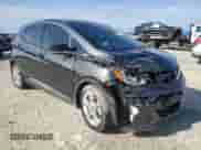 2017 Chevrolet Bolt EV LT z VIN 1G1FW6S03H4182721, wystawiony jako Copart lot #82183373 z przebiegiem 58 144 mil mil oraz . Historia ofert i sprzedaży dostępna na DreamBid. Obrazek 4.