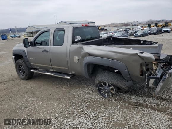 ✅ 2012 Chevrolet Silverado 2500HD Work Truck • VIN: 1GC2KVCG2CZ200144 • Lot: 43999055. Wystawiony na Copart z przebiegiem 150 845 mil. Bezpłatny archiwum sprzedaży aukcyjnych z USA i szczegółowy raport historii pojazdu na DreamBid. Zdjęcie 2.