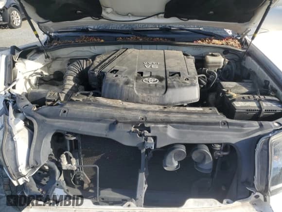 ✅ 2006 Toyota 4Runner SR5 • VIN: JTEBU14R068074245 • Лот: 89810935. Опубликован ранее на Copart с пробегом 275 798 миль. Бесплатный доступ к архиву аукционных продаж из США и подробный отчёт об истории автомобиля на DreamBid. Изображение 11.