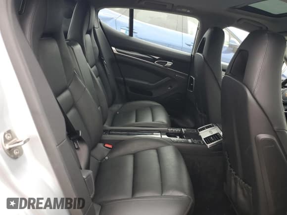 ✅ 2015 Porsche Panamera S E-Hybrid • VIN: WP0AD2A74FL040203 • Lot: 82415105. Listed on Copart with 40,208 mi. Free auction sales archive from the USA and detailed vehicle history report at DreamBid. Image 10.