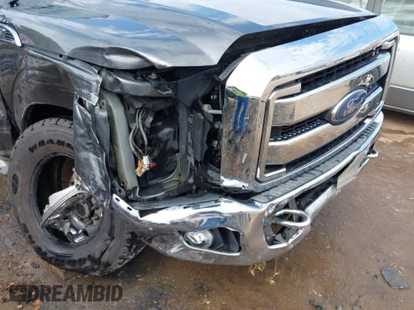 ✅ 2015 Ford F-250 Lariat • VIN: 1FT7W2BT6FED40510 • Lot: 43360638. Wystawiony na IAAI z przebiegiem 250 719 mil. Bezpłatny archiwum sprzedaży aukcyjnych z USA i szczegółowy raport historii pojazdu na DreamBid. Zdjęcie 6.