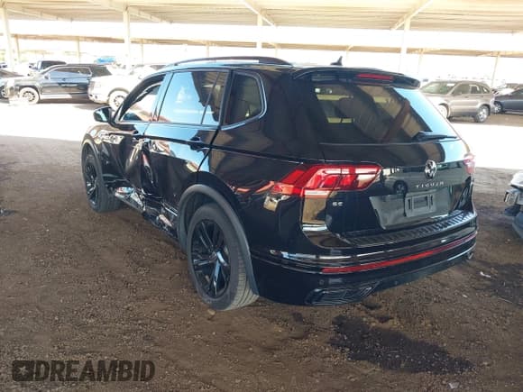 ✅ 2023 Volkswagen Tiguan SE R-Line Black • VIN: 3VV8B7AXXPM030780 • Лот: 43240557. Опубликован ранее на IAAI с пробегом 29 995 миль. Бесплатный доступ к архиву аукционных продаж из США и подробный отчёт об истории автомобиля на DreamBid. Изображение 3.