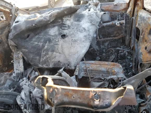 ✅ 2022 Hyundai Ioniq 5 SEL • VIN: KM8KN4AE4NU093919 • Lot: 79742904. Wystawiony na Copart z przebiegiem Nie podano mil. Skorzystaj z bezpłatnego archiwum sprzedaży aukcyjnych z USA i zobacz szczegółowy raport historii pojazdu na DreamBid. Zdjęcie 8.