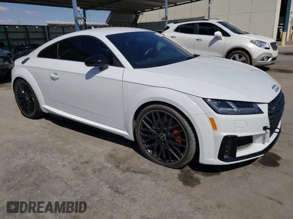 ✅ 2022 Audi TTS • VIN: TRUA1AFV8N1002984 • Lot: 69760994. Listed on Copart with 23,758 mi. Free auction sales archive from the USA and detailed vehicle history report at DreamBid. Image 4.