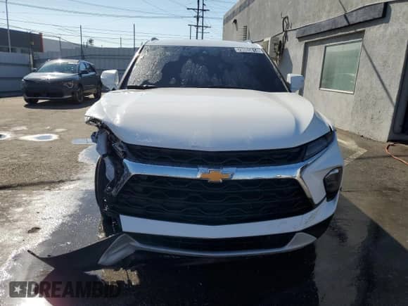 2024 Chevrolet Blazer LT with VIN 3GNKBJR43RS163544, listed as a Copart auction lot 70985814 with 20,973 mi miles and Salvage title. Bid and sale history available at DreamBid. Image 5.