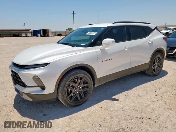 ✅ 2024 Chevrolet Blazer LT • VIN: 3GNKBDR44RS186042 • Lot: 60881675. Listed on Copart with 28,457 mi. Free auction sales archive from the USA and detailed vehicle history report at DreamBid. Image 1.