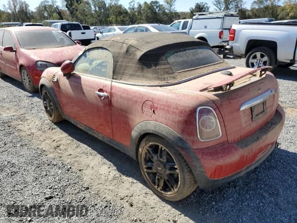 ✅ 2013 MINI Roadster • VIN: WMWSY1C53DT429262 • Lot: 74664304. Wystawiony na Copart z przebiegiem Nie podano. Bezpłatny archiwum sprzedaży aukcyjnych z USA i szczegółowy raport historii pojazdu na DreamBid. Zdjęcie 2.