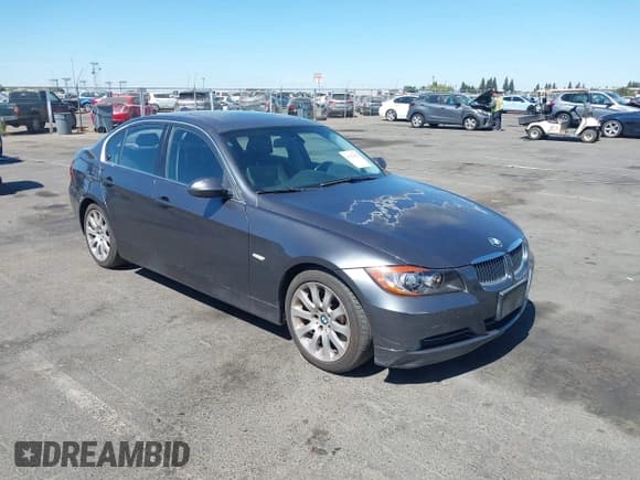 ✅ 2006 BMW 3 Series 330i • VIN: WBAVB33546PS18125 • Lot: 43156429. Listed on IAAI with 237,312 mi. Free auction sales archive from the USA and detailed vehicle history report at DreamBid. Image 1.