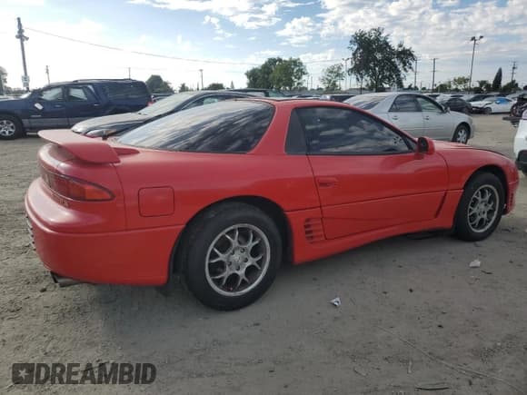 ✅ 1993 Mitsubishi 3000 GT • VIN: JA3BM64J6PY015938 • Lot: 82678935. Wystawiony na Copart z przebiegiem 213 470 mil. Bezpłatny archiwum sprzedaży aukcyjnych z USA i szczegółowy raport historii pojazdu na DreamBid. Zdjęcie 3.