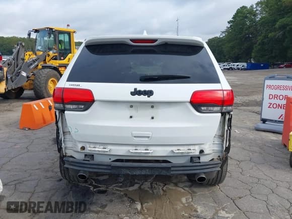 ✅ 2015 Jeep Grand Cherokee Altitude • VIN: 1C4RJEAG7FC646706 • Лот: 43303385. Опубликован ранее на IAAI с пробегом 169 762 миль. Бесплатный доступ к архиву аукционных продаж из США и подробный отчёт об истории автомобиля на DreamBid. Изображение 17.