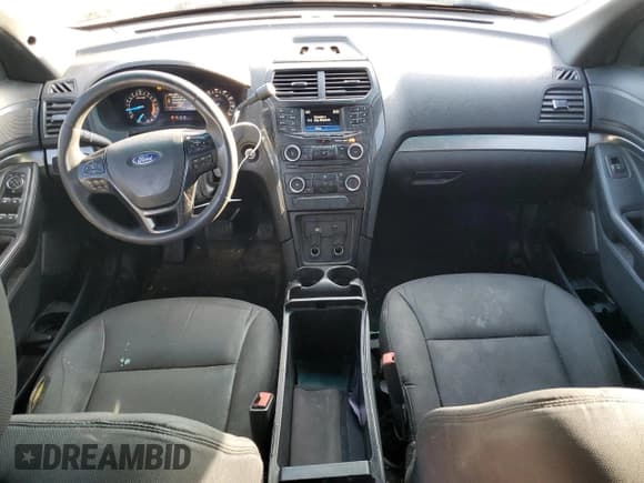 ✅ 2017 Ford Police Interceptor Utility • VIN: 1FM5K8AR7HGA71335 • Lot: 87232485. Listed on Copart with 269,843 mi. Free auction sales archive from the USA and detailed vehicle history report at DreamBid. Image 8.