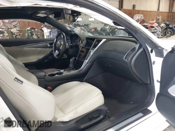 ✅ 2020 Infiniti Q60 Luxe • VIN: JN1EV7EL4LM380074 • Лот: 42585934. Опубликован ранее на IAAI с пробегом 77 945 миль. Бесплатный доступ к архиву аукционных продаж из США и подробный отчёт об истории автомобиля на DreamBid. Изображение 5.