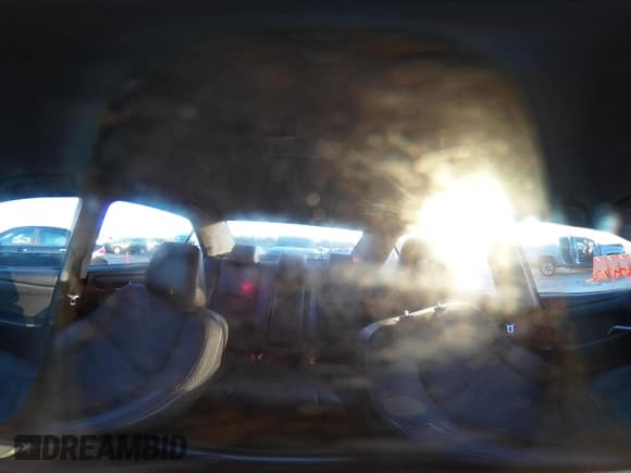 ✅ 2015 Toyota Camry SE • VIN: 4T1BF1FK4FU491630 • Лот: 43680972. Опубликован ранее на IAAI с пробегом 172 533 миль. Бесплатный доступ к архиву аукционных продаж из США и подробный отчёт об истории автомобиля на DreamBid. Изображение 18.