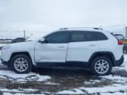 ✅ 2015 Jeep Cherokee Latitude • VIN: 1C4PJMCS2FW787801 • Лот: 43832642. Опубликован ранее на IAAI с пробегом 73 076 миль. Бесплатный доступ к архиву аукционных продаж из США и подробный отчёт об истории автомобиля на DreamBid. Изображение 14.