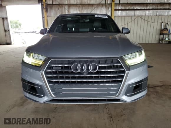 ✅ 2017 Audi Q7 Premium Plus • VIN: WA1LAAF71HD030529 • Лот: 82315015. Опубликован ранее на Copart с пробегом 141 847 миль. Бесплатный доступ к архиву аукционных продаж из США и подробный отчёт об истории автомобиля на DreamBid. Изображение 5.