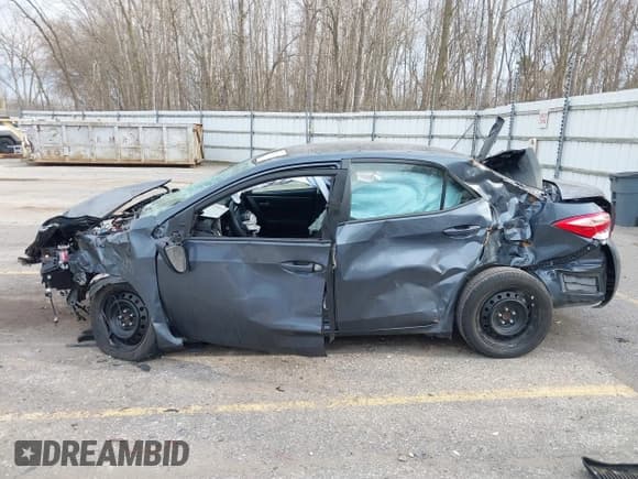 ✅ 2018 Toyota Corolla L • VIN: 2T1BURHE4JC081237 • Lot: 42026419. Listed on IAAI with Not provided. Free auction sales archive from the USA and detailed vehicle history report at DreamBid. Image 14.