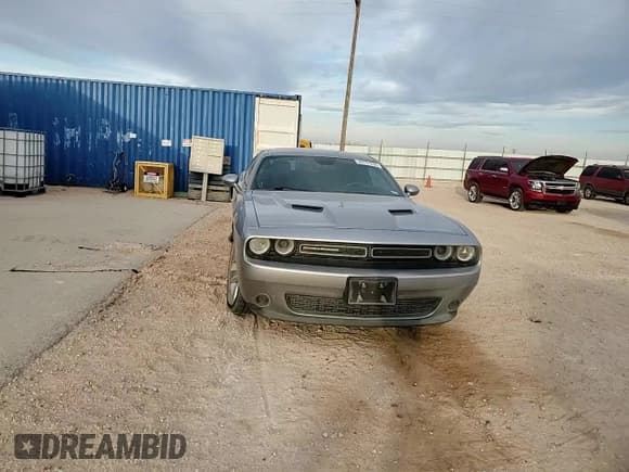 ✅ 2016 Dodge Challenger SXT Plus • VIN: 2C3CDZAG0GH100756 • Lot: 48761834. Wystawiony na Copart z przebiegiem 120 422 mil. Bezpłatny archiwum sprzedaży aukcyjnych z USA i szczegółowy raport historii pojazdu na DreamBid. Zdjęcie 11.