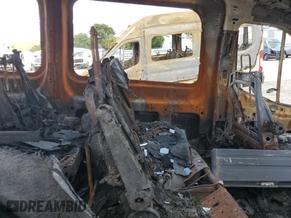 ✅ 2020 Ford Transit Passenger XL • VIN: 1FBAX2XGXLKA08747 • Лот: 66141634. Опубликован ранее на Copart с пробегом Не указан. Бесплатный доступ к архиву аукционных продаж из США и подробный отчёт об истории автомобиля на DreamBid. Изображение 11.