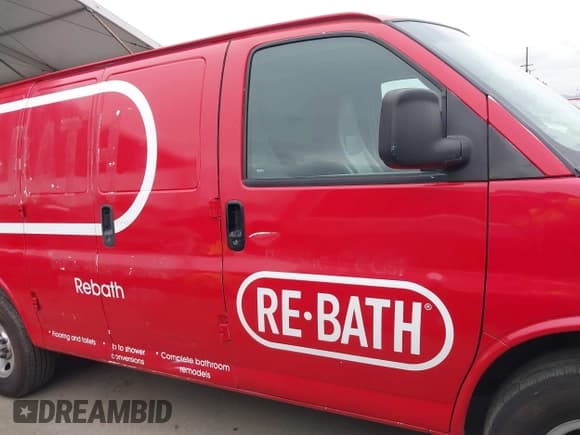 ✅ 2012 Chevrolet Express Cargo • VIN: 1GCWGFCB3C1109315 • Lot: 42067640. Wystawiony na IAAI z przebiegiem 96 269 mil. Bezpłatny archiwum sprzedaży aukcyjnych z USA i szczegółowy raport historii pojazdu na DreamBid. Zdjęcie 13.