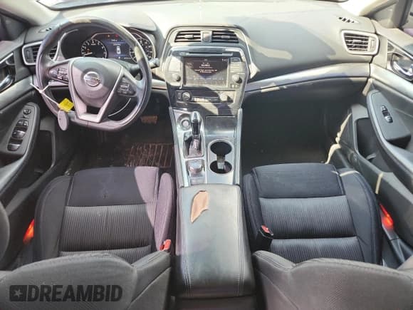 ✅ 2020 Nissan Maxima S • VIN: 1N4AA6BV2LC378259 • Lot: 59784475. Wystawiony na Copart z przebiegiem 123 973 mil. Bezpłatny archiwum sprzedaży aukcyjnych z USA i szczegółowy raport historii pojazdu na DreamBid. Zdjęcie 8.