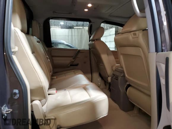 ✅ 2013 Nissan Titan SV • VIN: 1N6AA0EC4DN312963 • Лот: 65837875. Опубликован ранее на Copart с пробегом 100 773 миль. Бесплатный доступ к архиву аукционных продаж из США и подробный отчёт об истории автомобиля на DreamBid. Изображение 10.