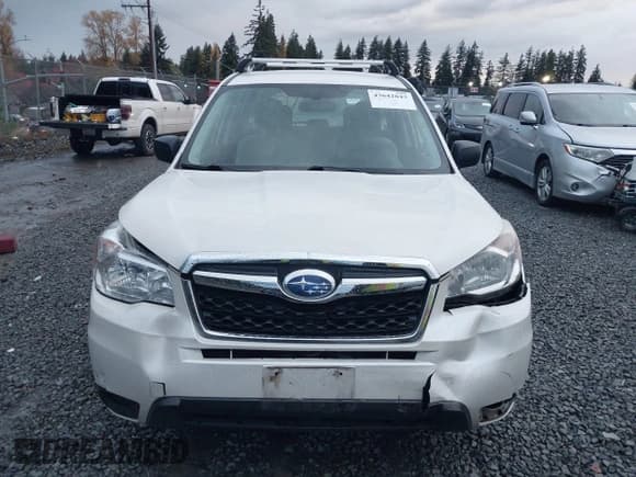 ✅ 2015 Subaru Forester 2.5i • VIN: JF2SJAAC2FH569318 • Lot: 43642043. Wystawiony na IAAI z przebiegiem 97 108 mil. Bezpłatny archiwum sprzedaży aukcyjnych z USA i szczegółowy raport historii pojazdu na DreamBid. Zdjęcie 13.