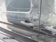 ✅ 2015 Ford Transit Cargo • VIN: 1FTYR2CM1FKA84524 • Lot: 42527762. Wystawiony na IAAI z przebiegiem 168 190 mil. Bezpłatny archiwum sprzedaży aukcyjnych z USA i szczegółowy raport historii pojazdu na DreamBid. Zdjęcie 6.